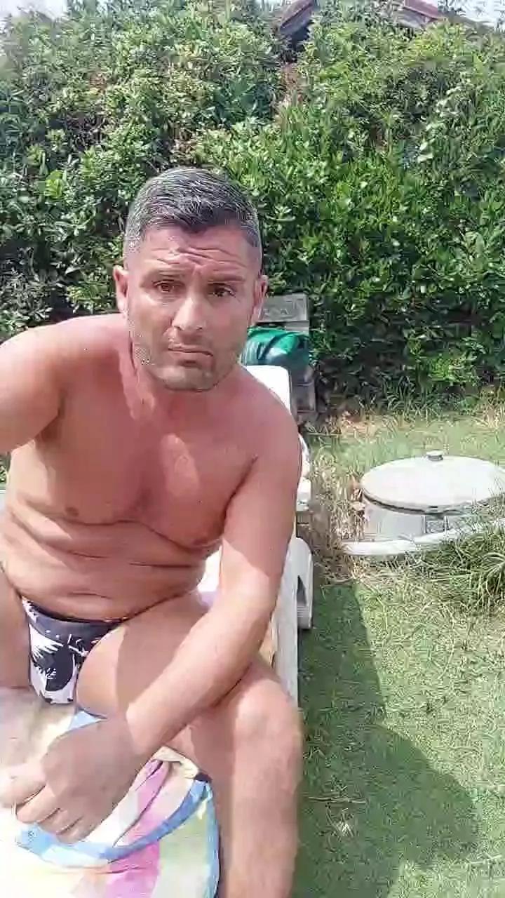 Kingbull1900 on Cam4 