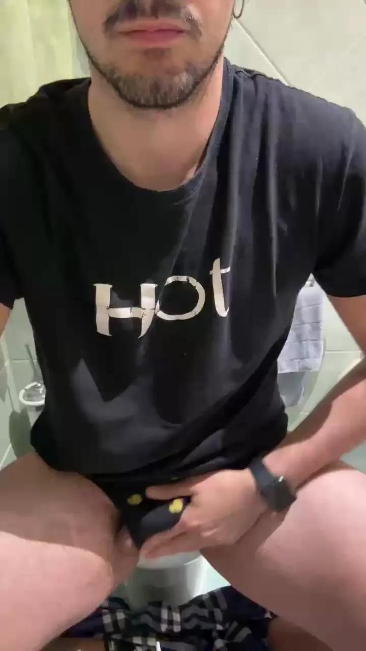 Kingg6969 on Cam4 