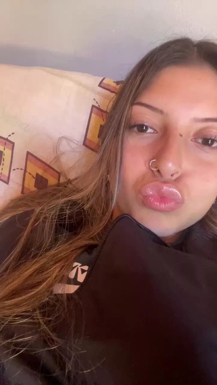 Offline Kiraofarg on Cam4