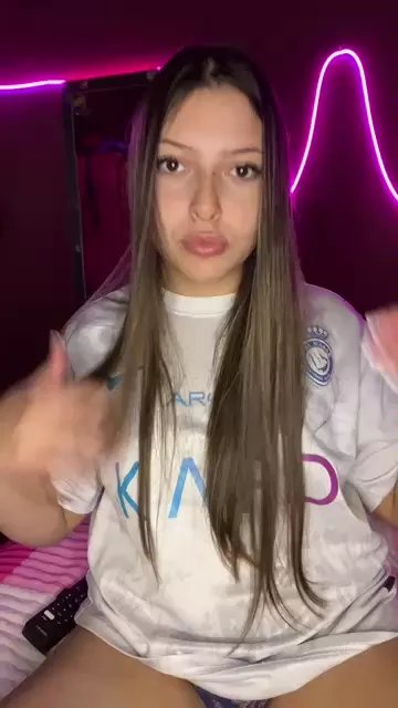 Offline Kiraofarg on Cam4