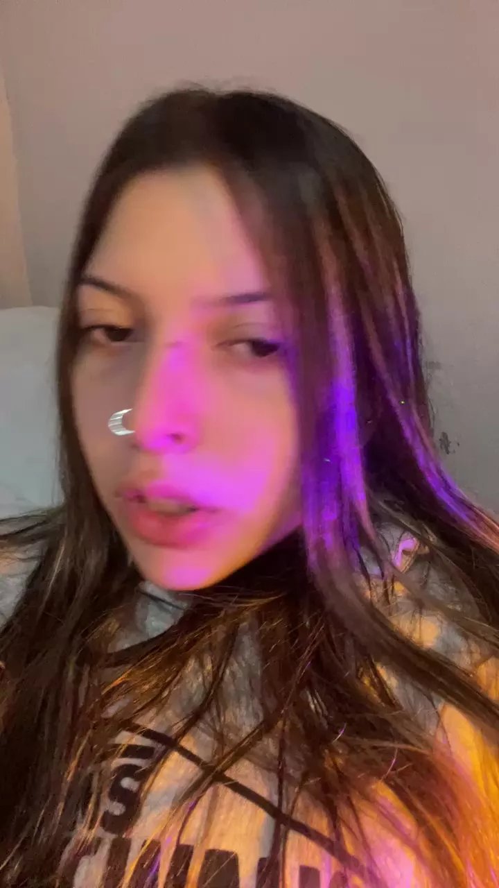 Offline Kiraofarg on Cam4