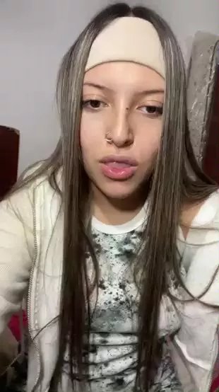 Offline Kiraofarg on Cam4