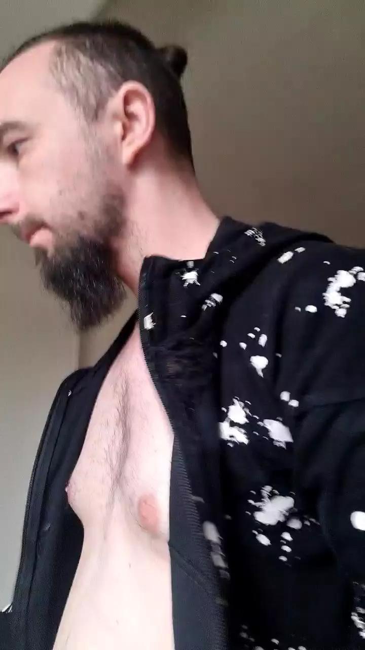 Knutberserker on Cam4 