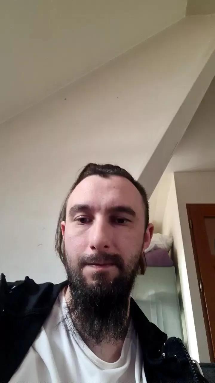 Knutberserker on Cam4 