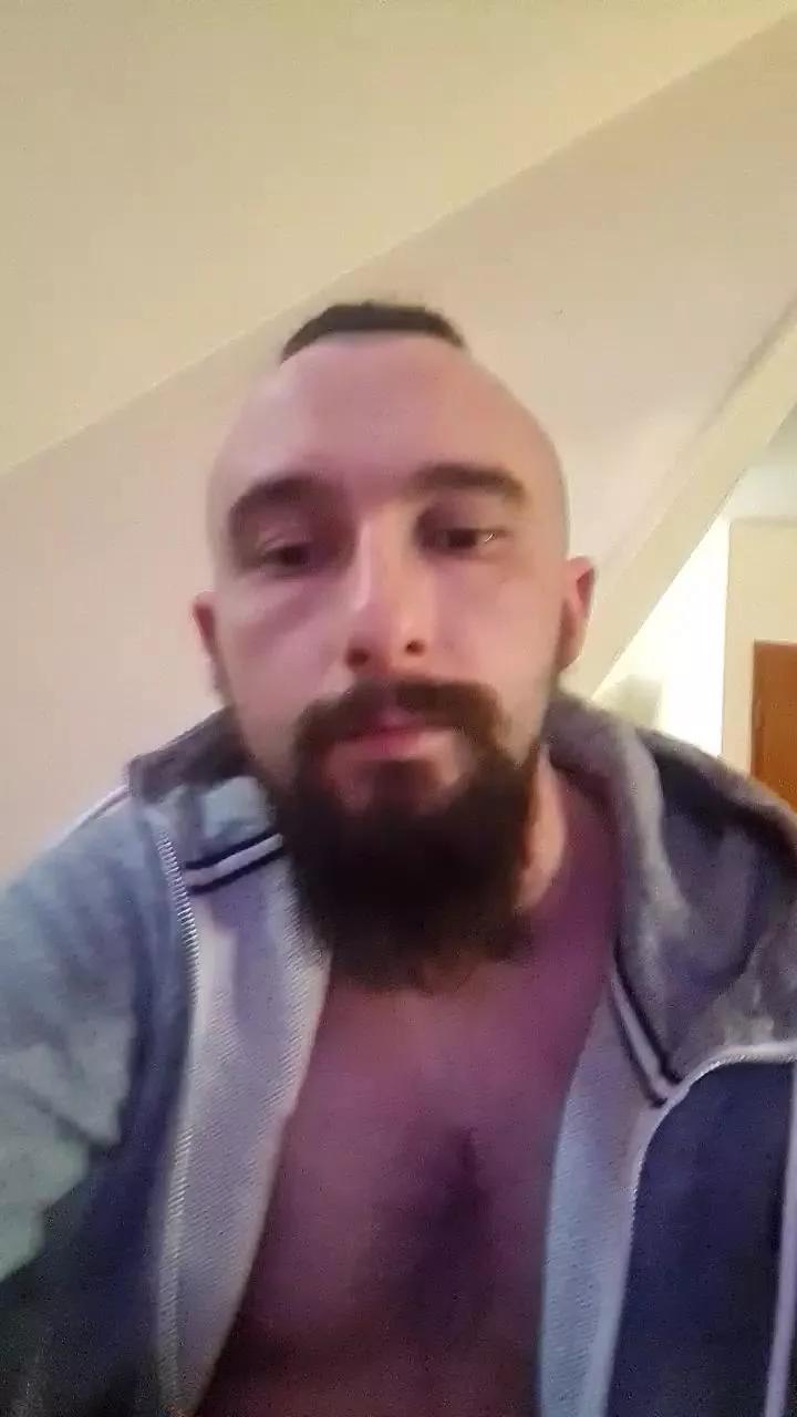 Knutberserker on Cam4 