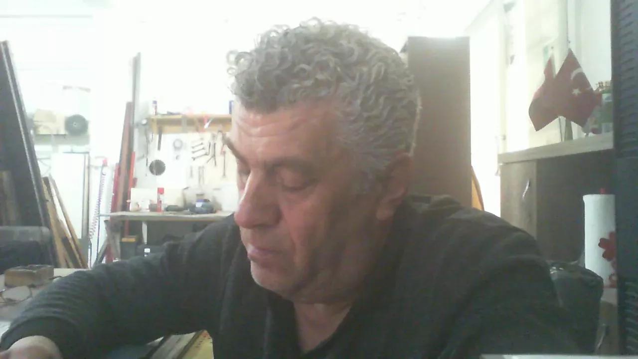 kutsal_adam on Cam4 