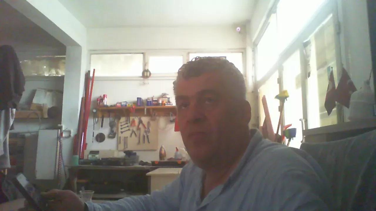 kutsal_adam on Cam4 