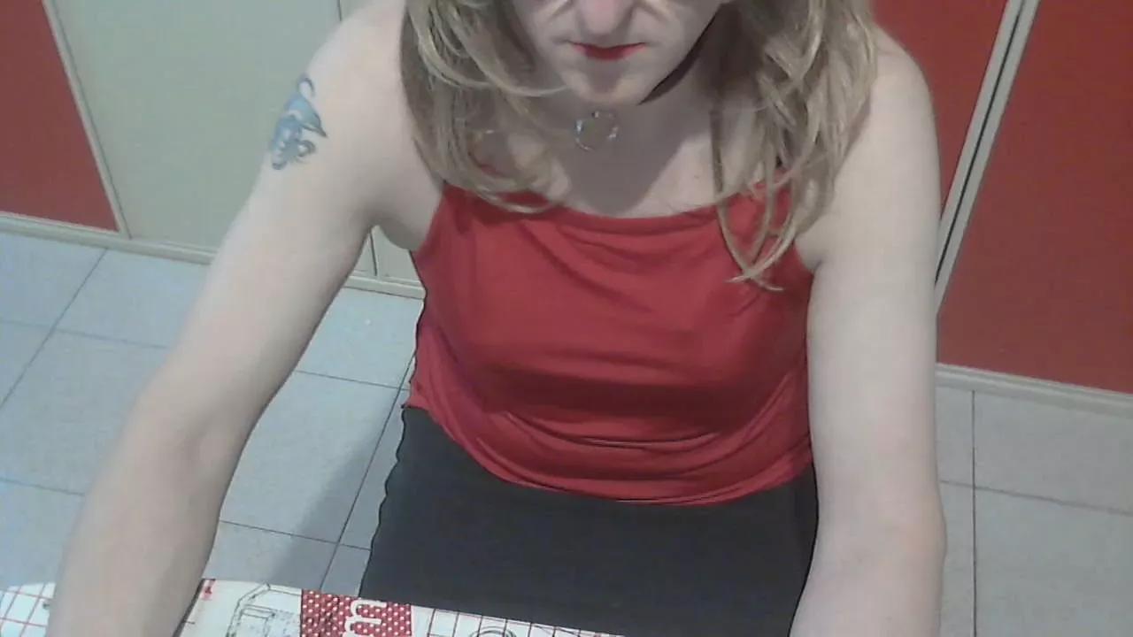 LA_TUA_SOFY on Cam4 