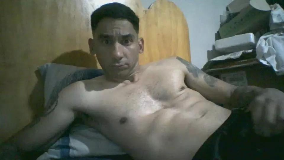 lalo_90 on Cam4 