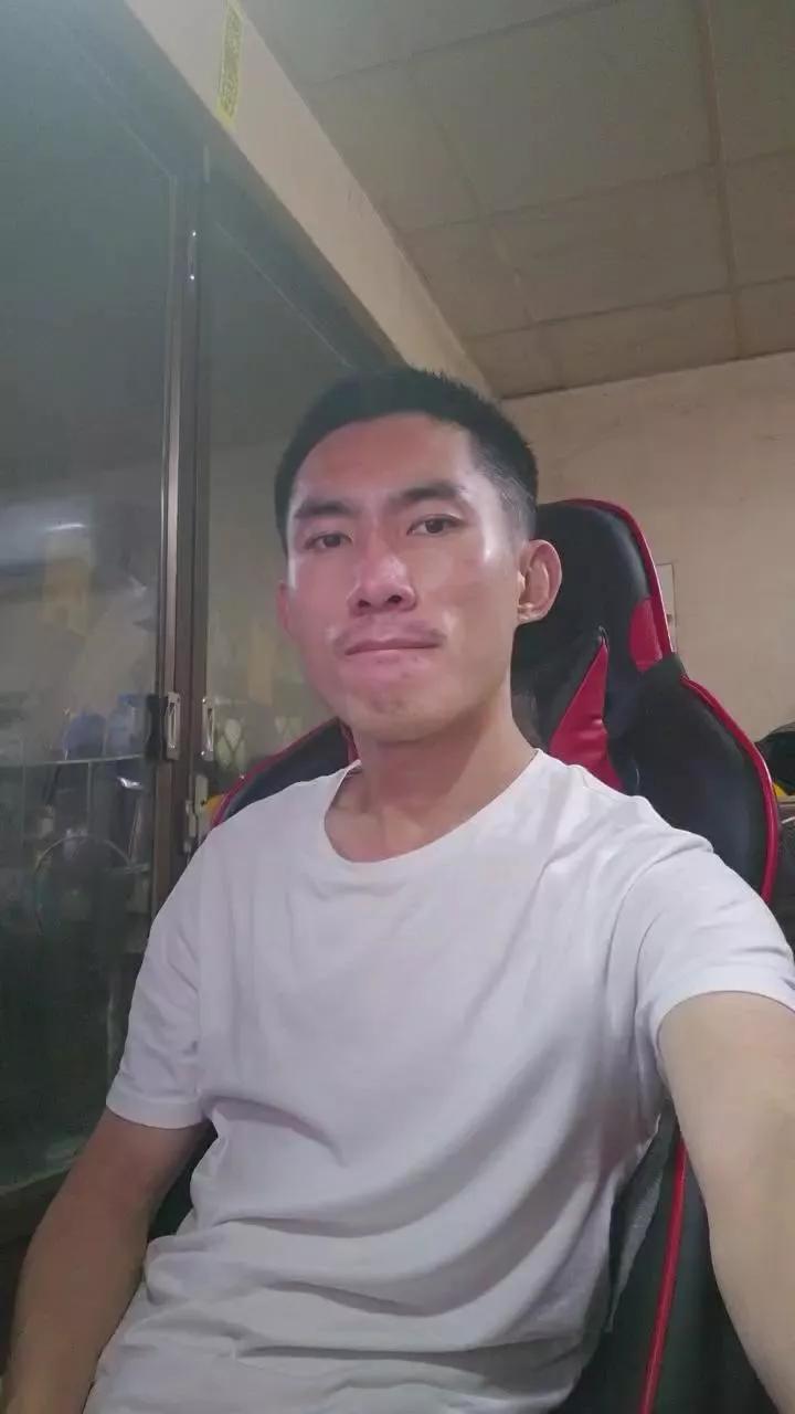 lChrishihl on Cam4 