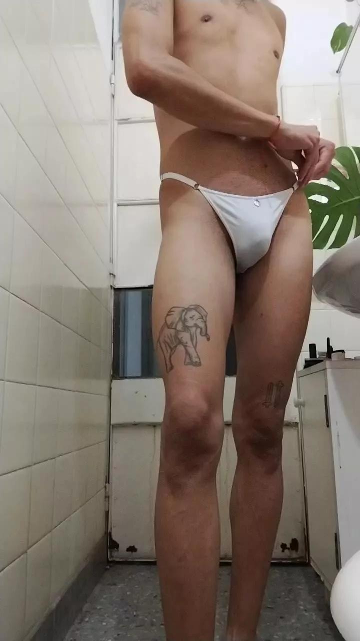 Lecoco33 on Cam4 