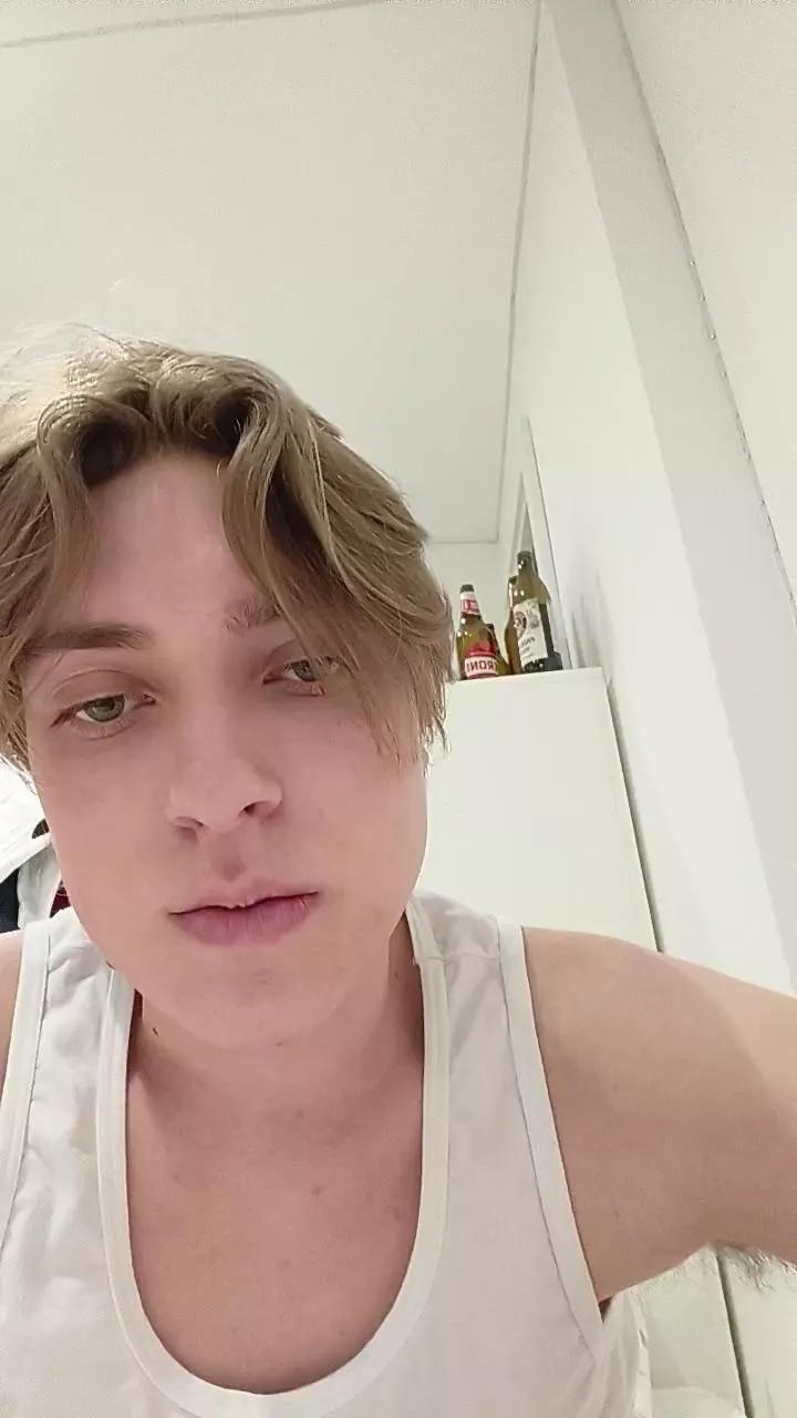 lele356 on Cam4 