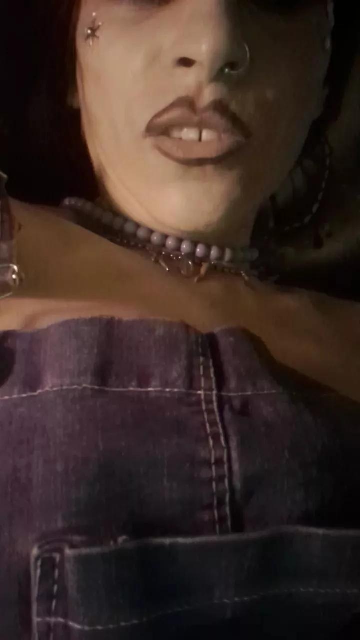 lellamonellahot on Cam4 