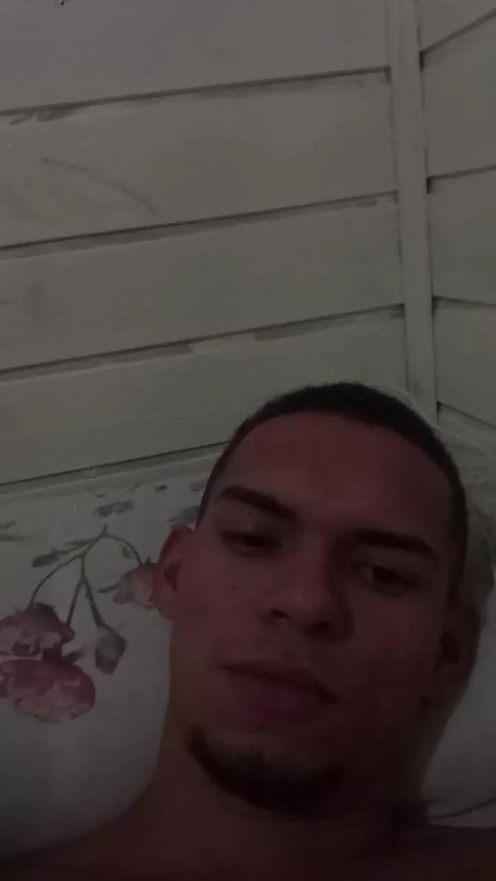 Lenilson2024 on Cam4 