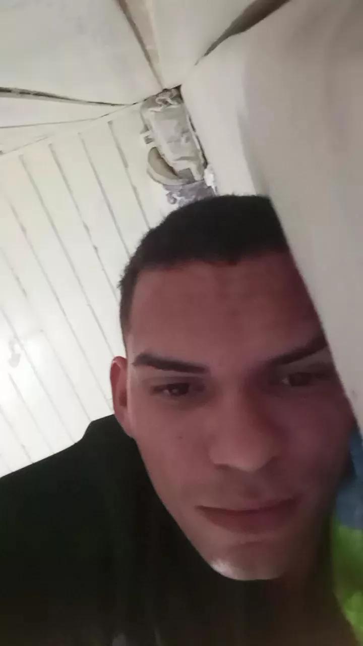 Lenilson2024 on Cam4 