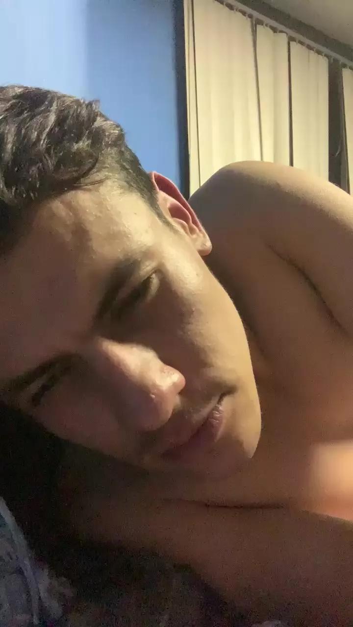 leo0619 on Cam4 