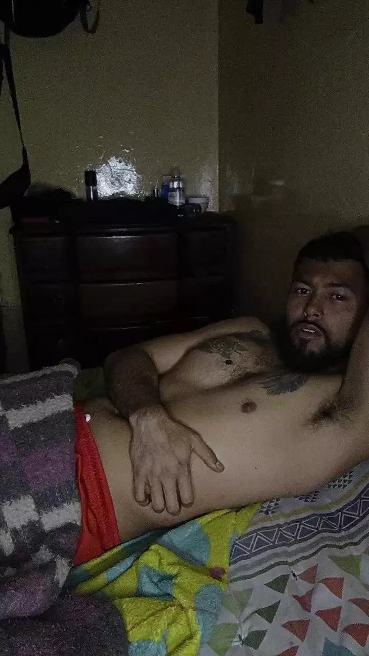 Offline LeonBigCock24 on Cam4
