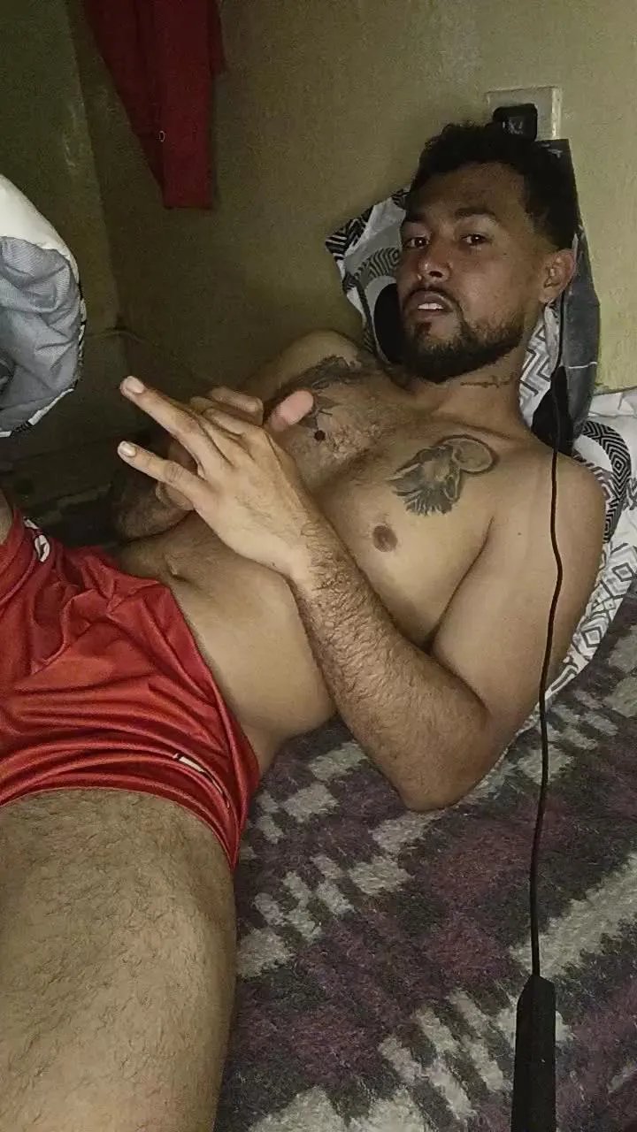 Offline LeonBigCock24 on Cam4