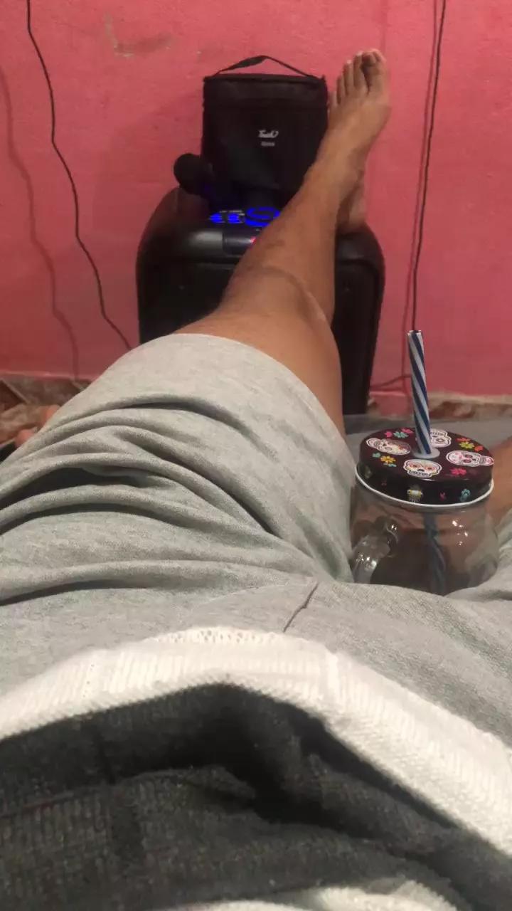 Lipinh0 on Cam4 