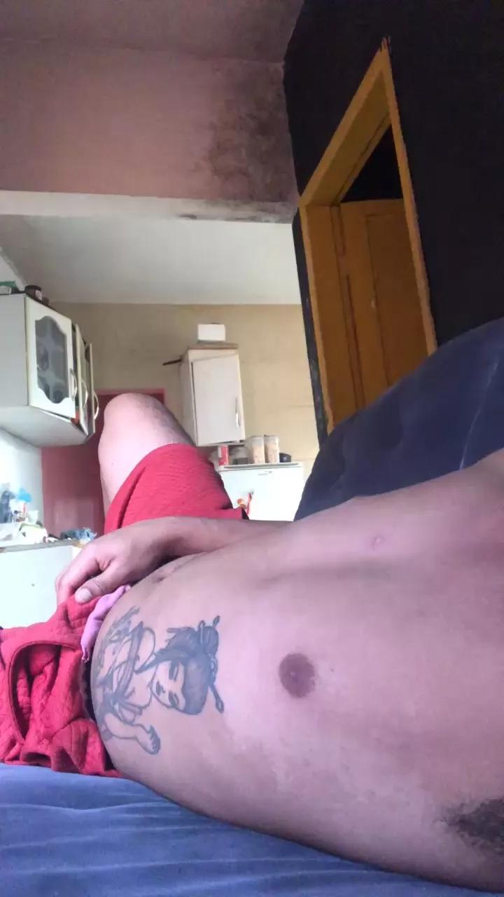 Lipinh0 on Cam4 