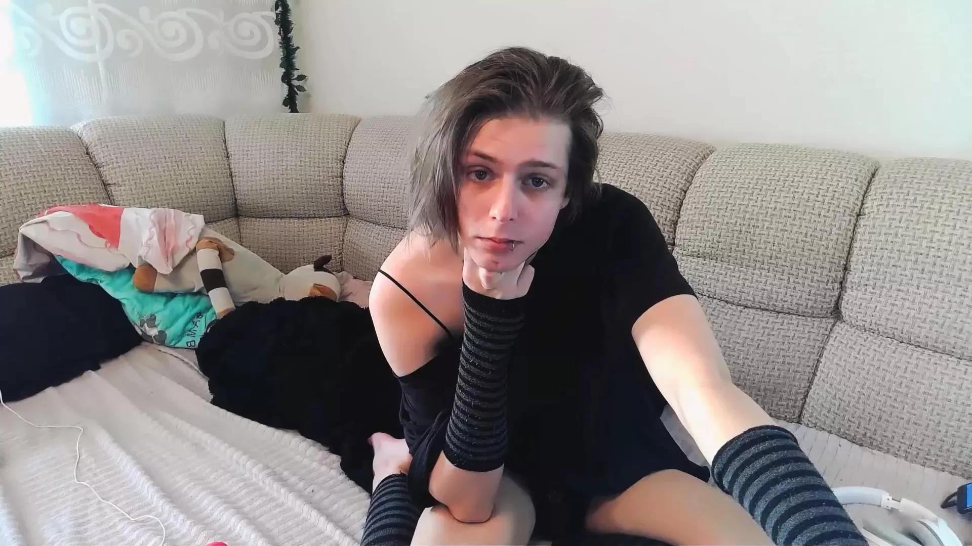 littlepinkcat on Cam4 