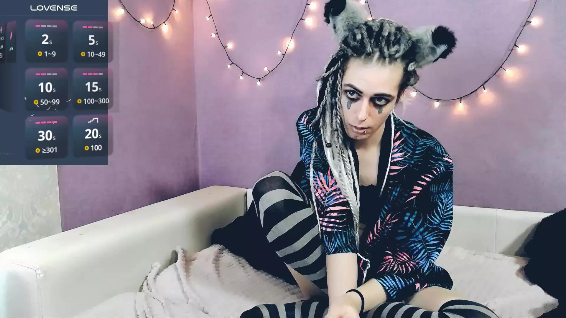 littlepinkcat on Cam4 