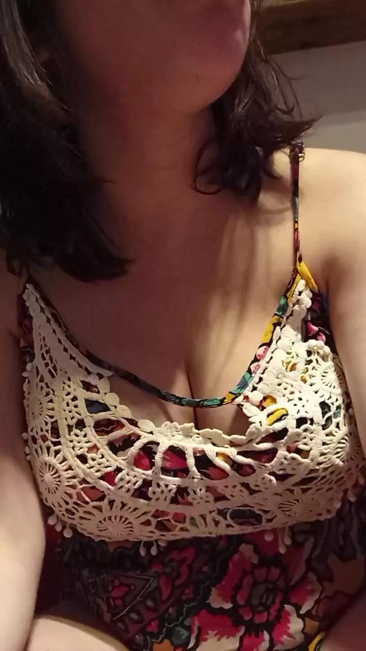 liz9 on Cam4 