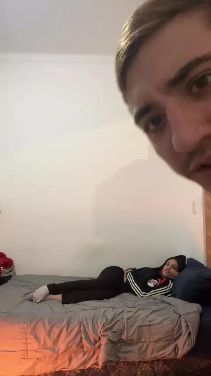 LL00 on Cam4 