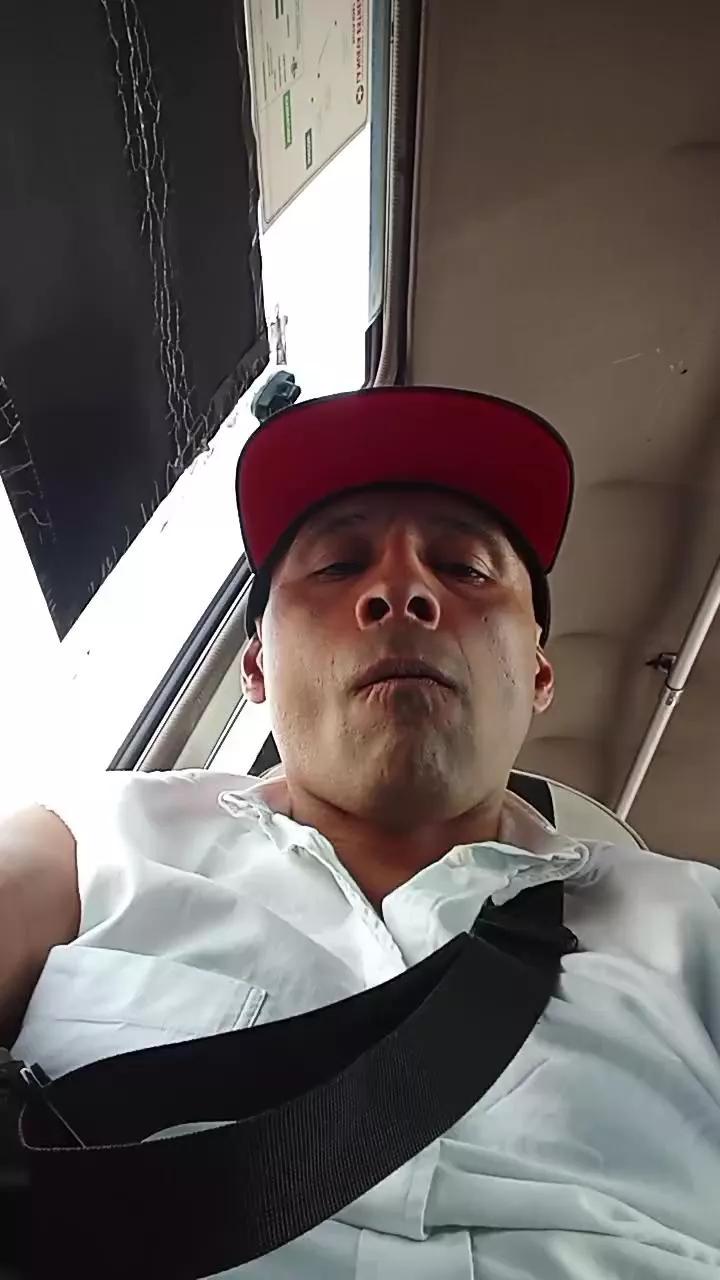 Lobogym39 on Cam4 