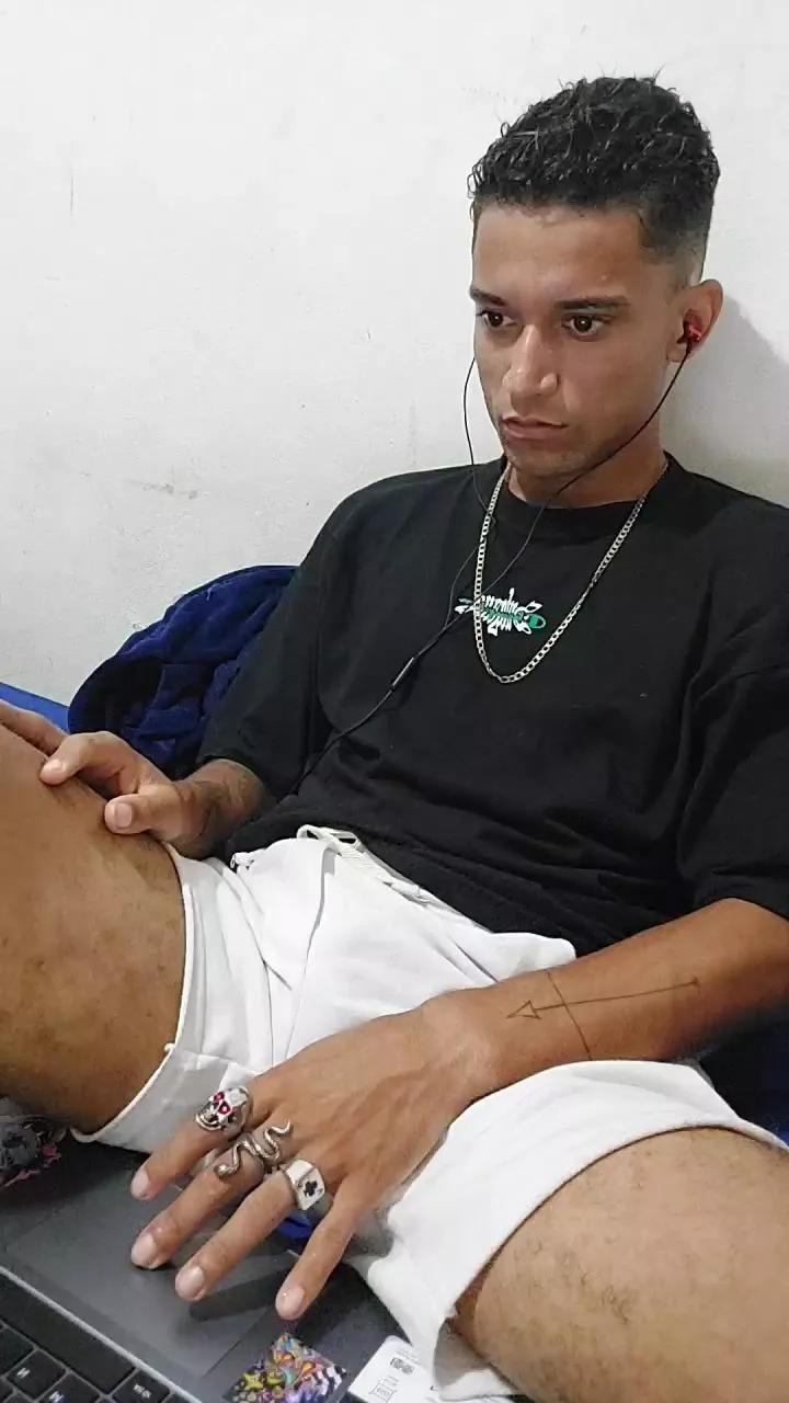 LOKYRICK on Cam4 