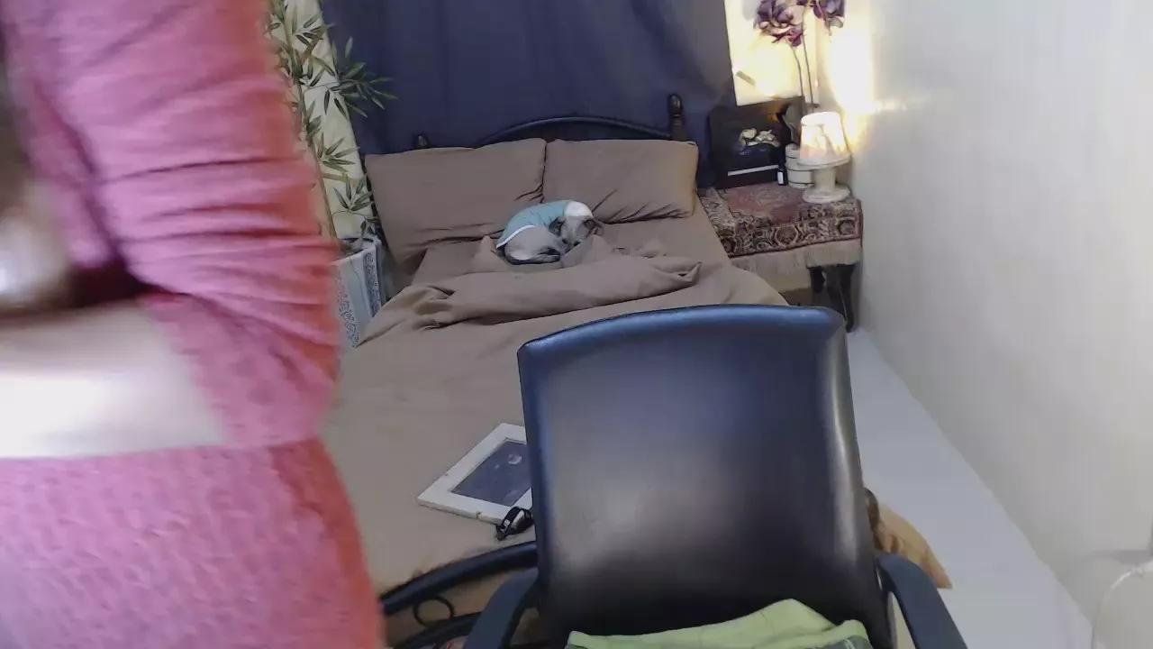 lonelypearl on Cam4 