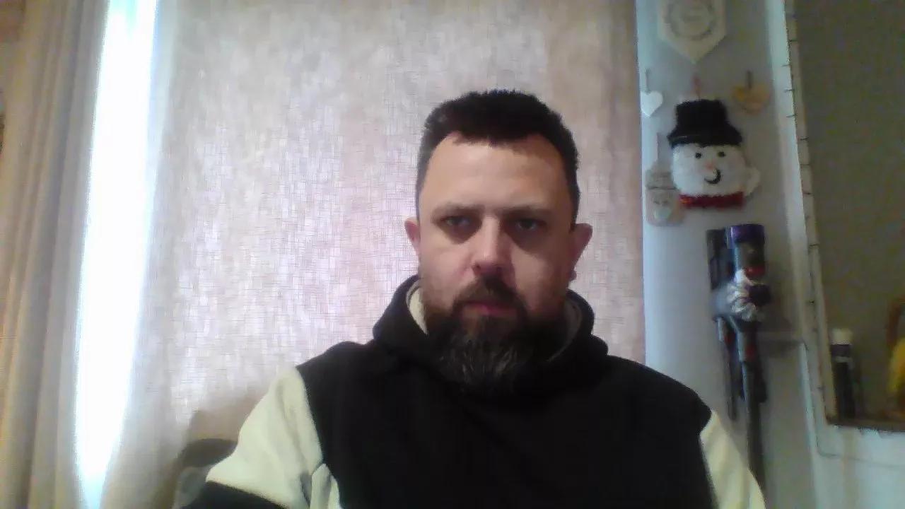 longdickwaitin3 on Cam4 