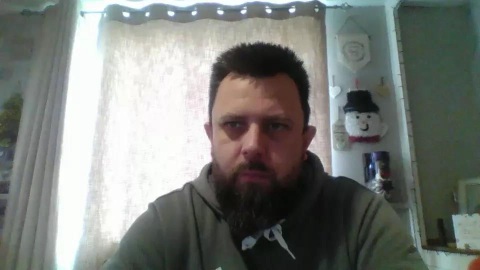 longdickwaitin3 on Cam4 