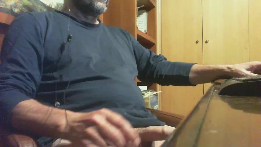 Offline LoreyPepe on Cam4