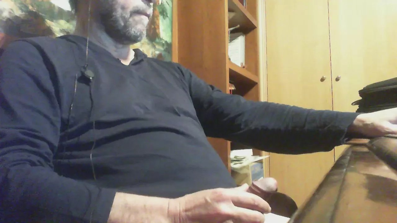 Offline LoreyPepe on Cam4