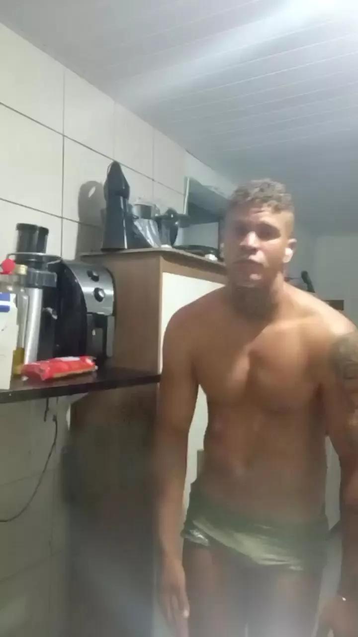 lucasresgato3g5 on Cam4 