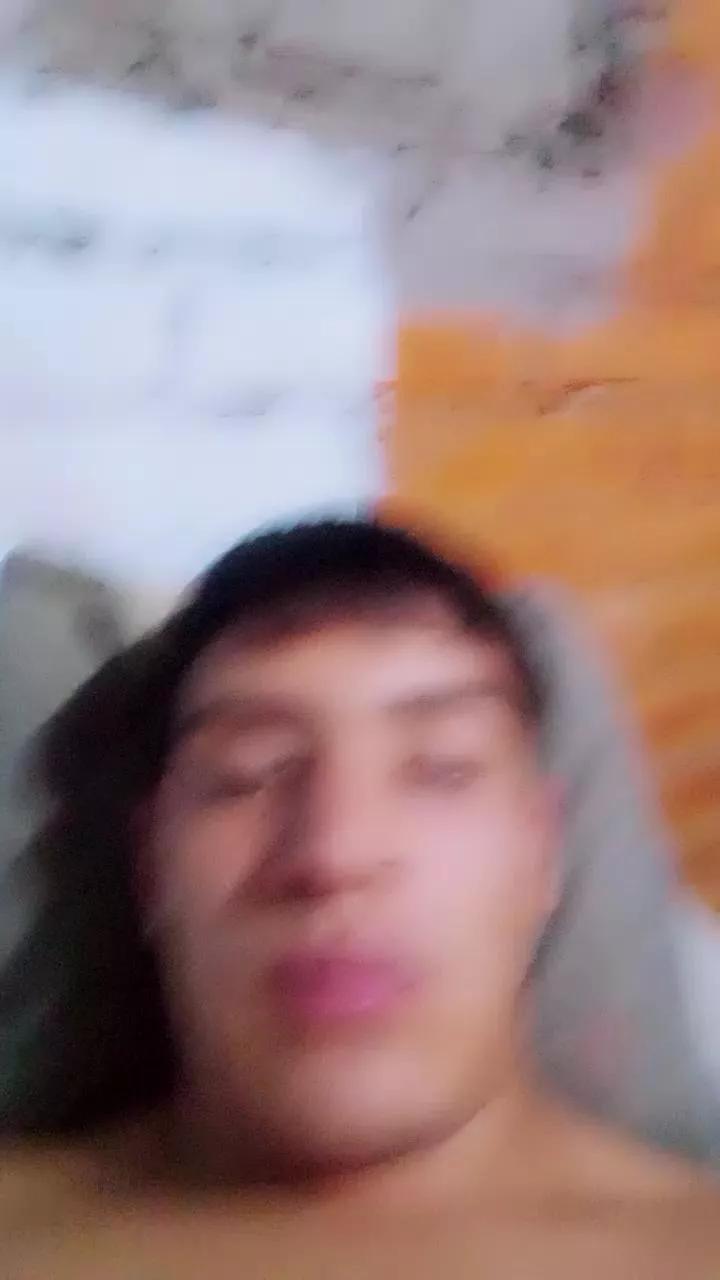 luciano872 on Cam4 
