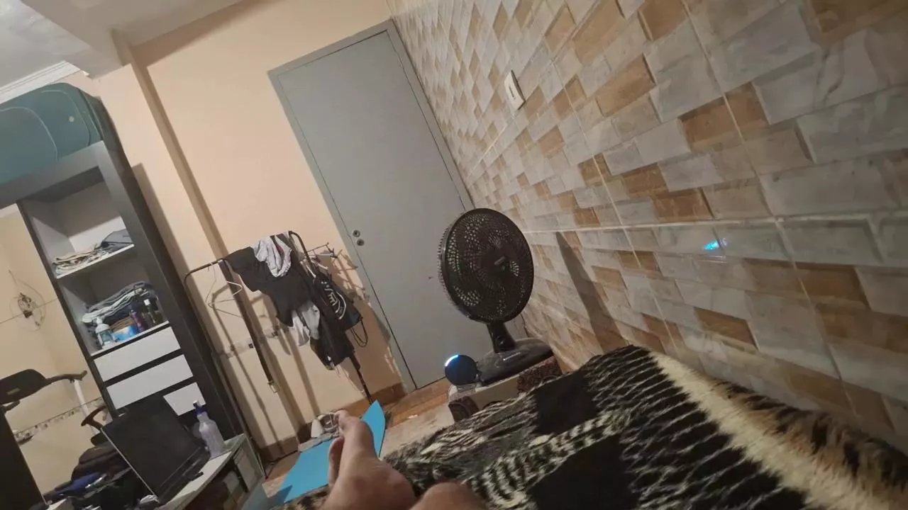 Offline lucxmachine on Cam4