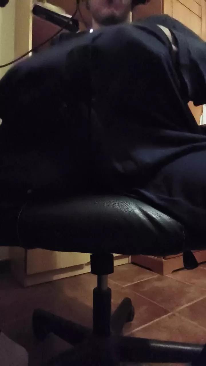 Luiscamboy on Cam4 