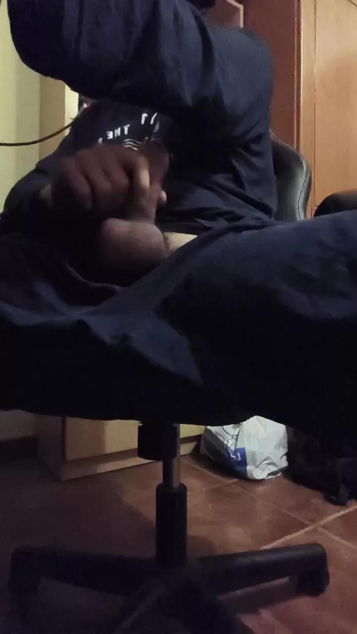 Luiscamboy on Cam4 