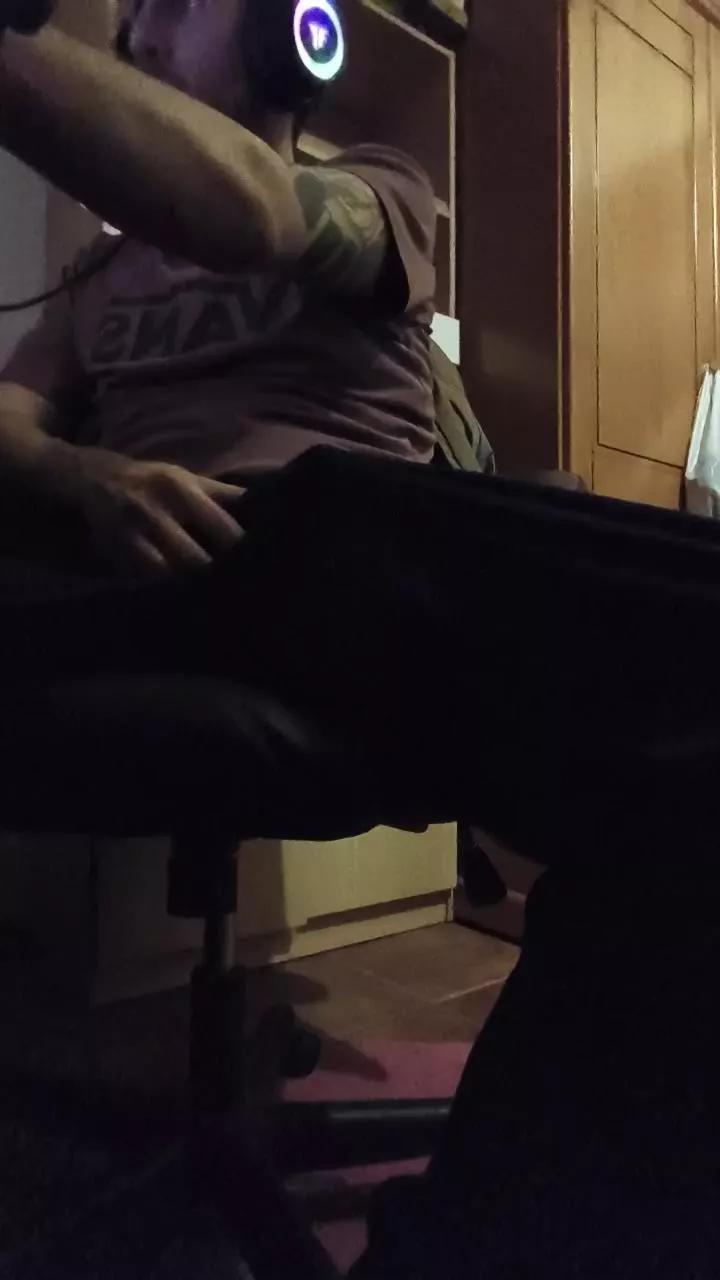 Luiscamboy on Cam4 