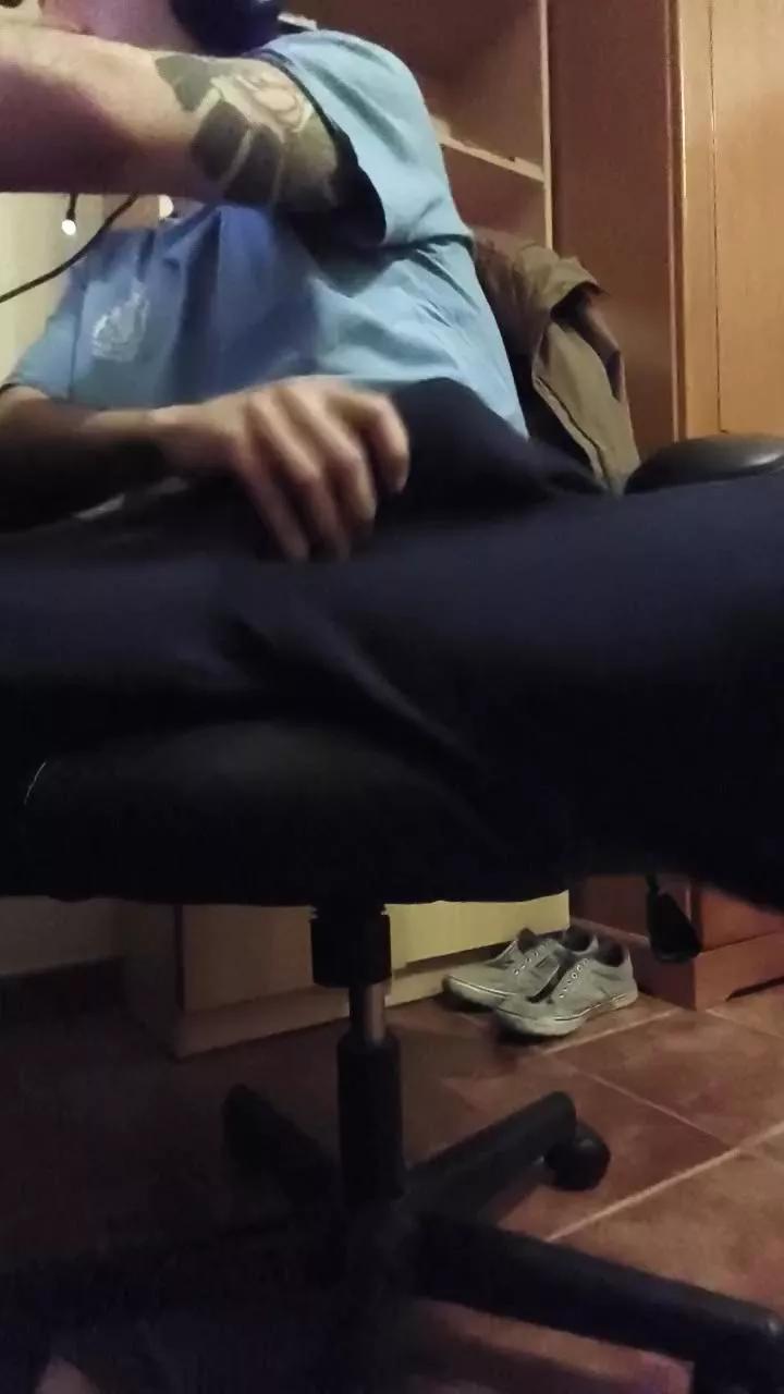 Luiscamboy on Cam4 