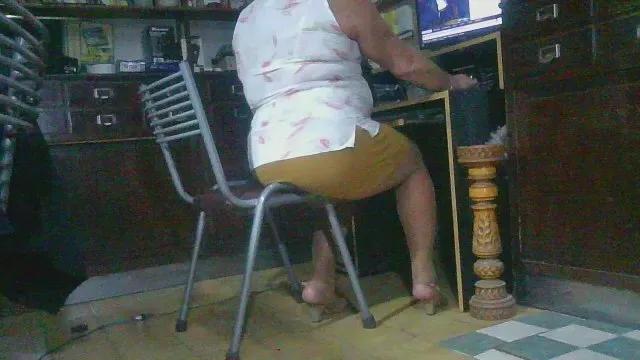 LunaTravsumi on Cam4 