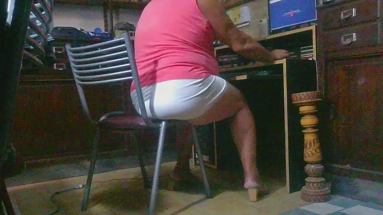 LunaTravsumi on Cam4 