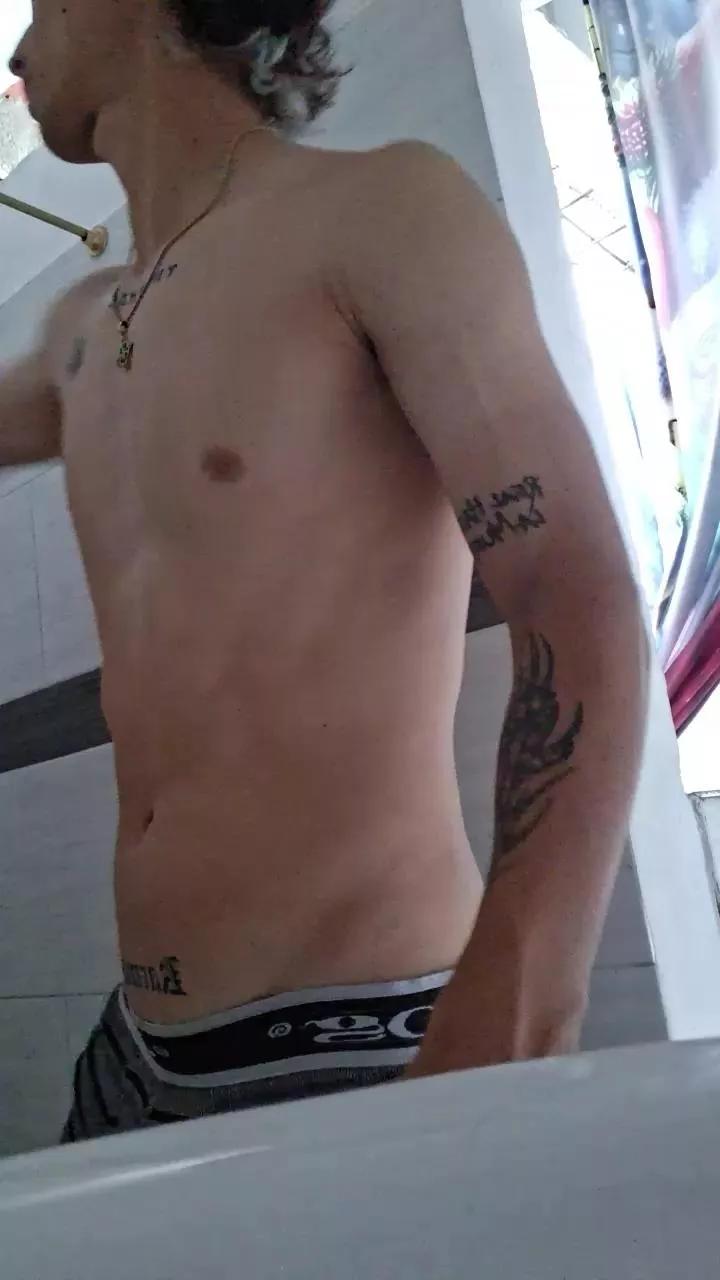 Lust_333 on Cam4 