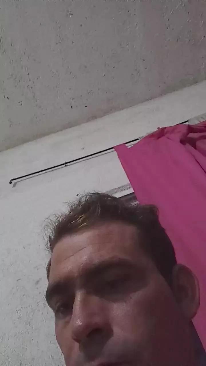 mach75 on Cam4 