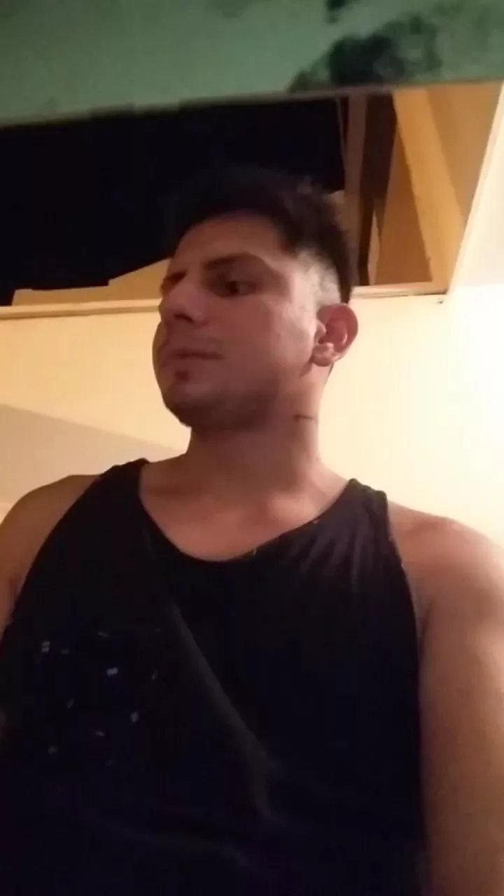 Offline Machotexx_26 on Cam4