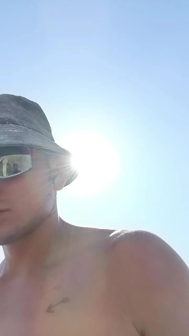 Offline Machotexx_26 on Cam4