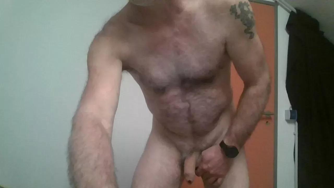 mad68 on Cam4 