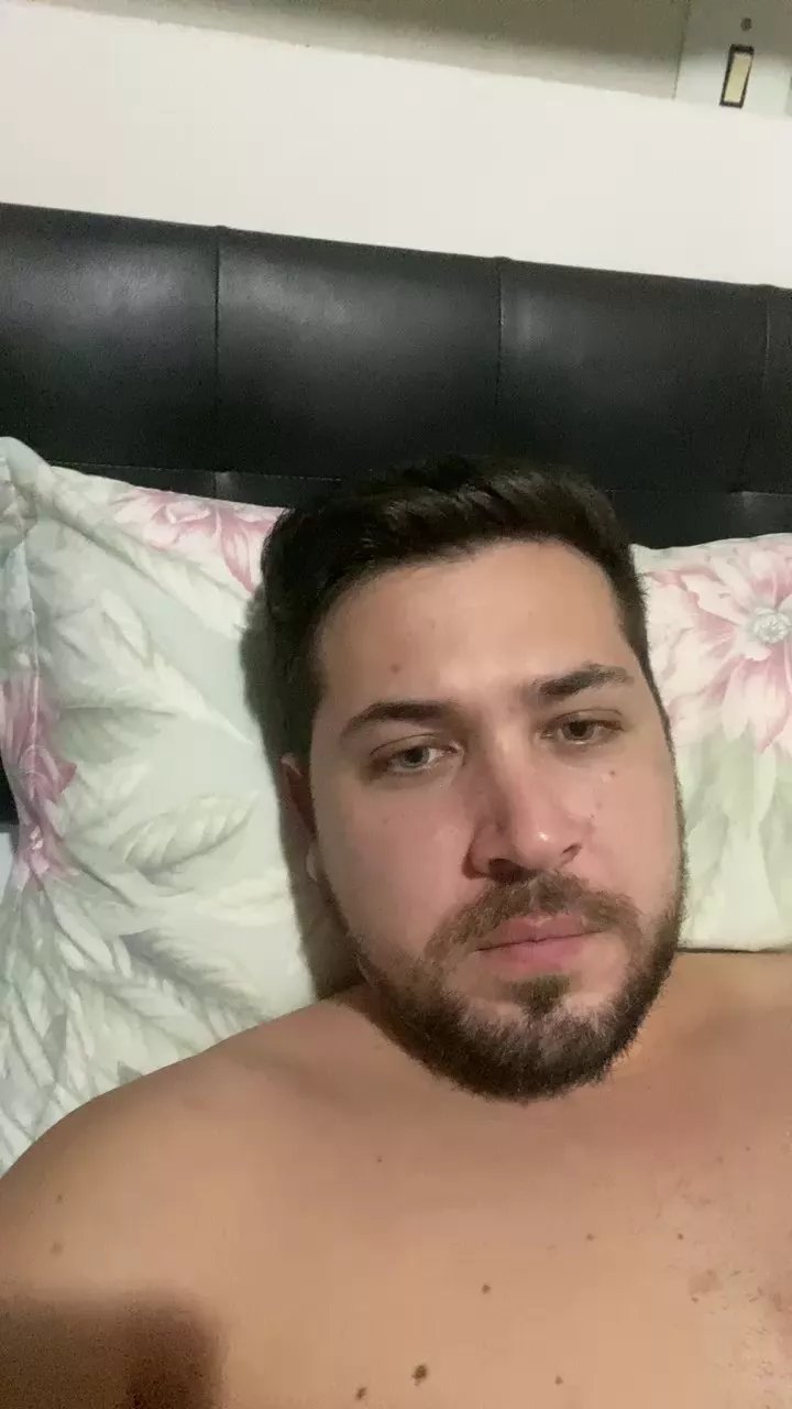 Offline magnum44 on Cam4